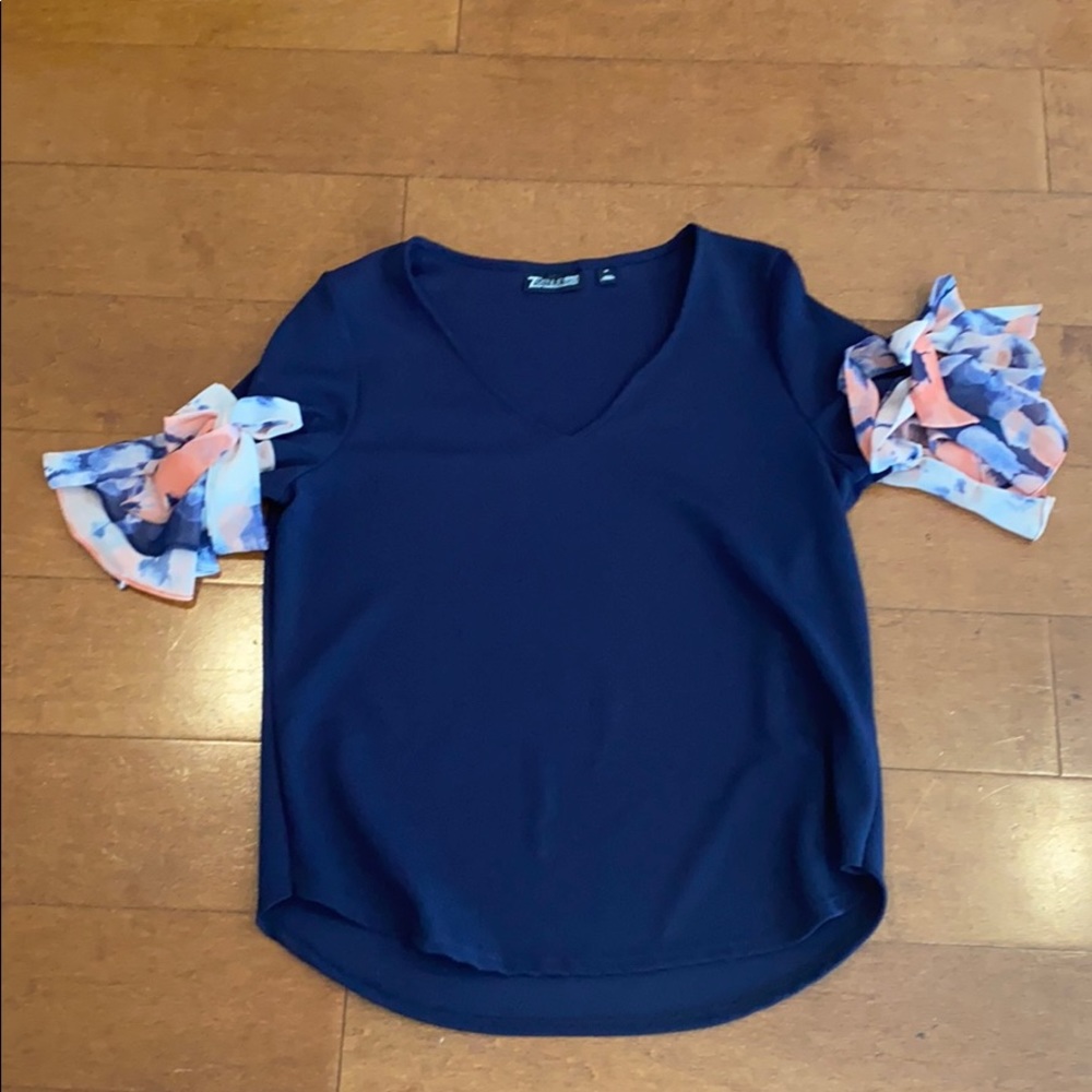 Blue top